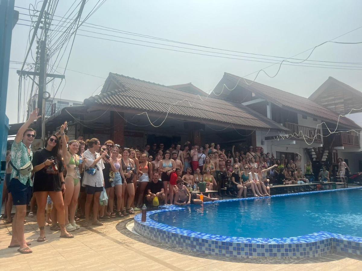 Nana Backpackers Hostel Vang Vieng Extérieur photo