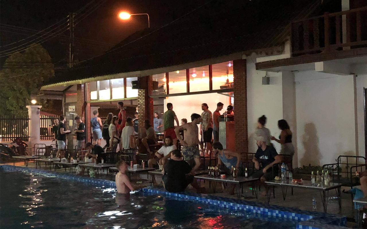 Nana Backpackers Hostel Vang Vieng Extérieur photo