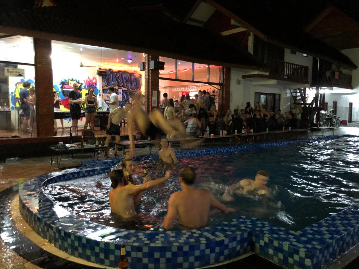 Nana Backpackers Hostel Vang Vieng Extérieur photo
